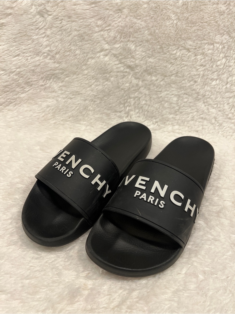 Authentic Givenchy Paris Pool Slides Black size 42